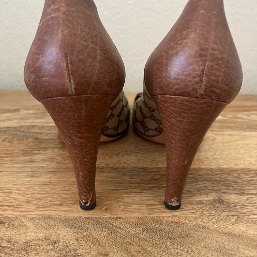 Gucci signature logo pumps - Picture 4 of 6